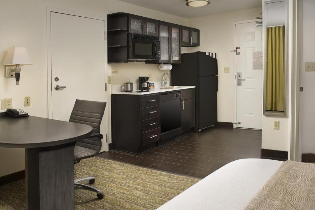 Candlewood Suites Belle Vernon By Ihg Kültér fotó